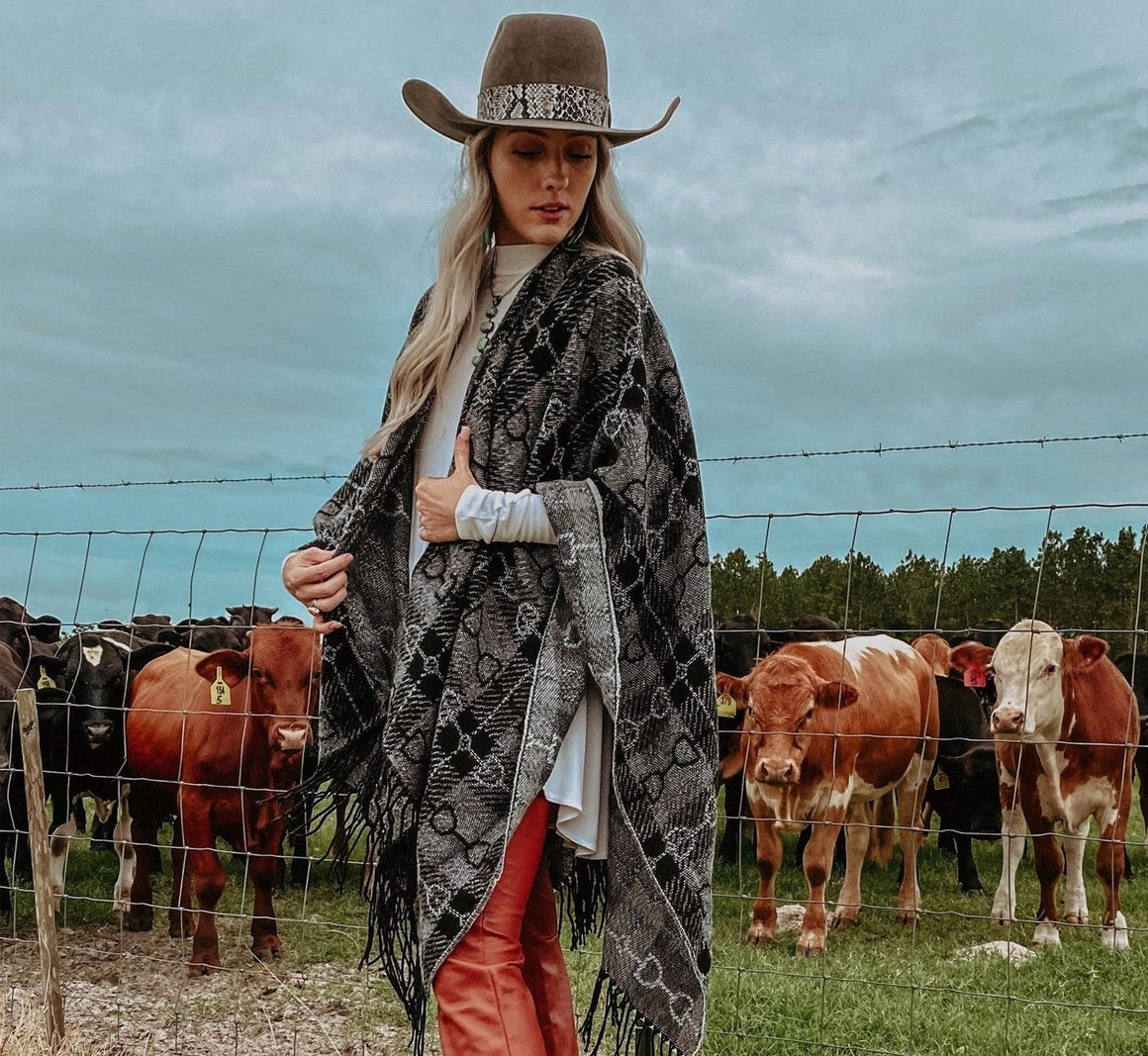 AWST Poncho Snaffle Bit Plaid