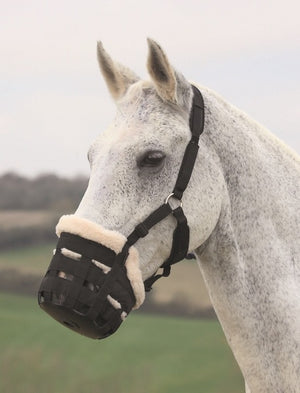 Shires Deluxe Grass Muzzle