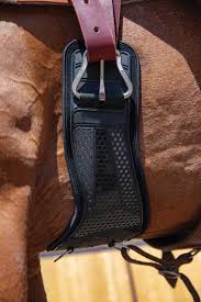 Professional's Choice Contoured VenTech Cinch
