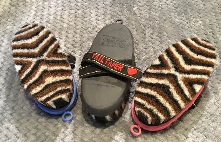 Tail Tamers Horse Hair Poly Blend Body Brush